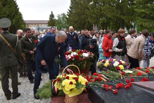 Митинг в честь 80-летия Победы объединил поколения в Алексеевском