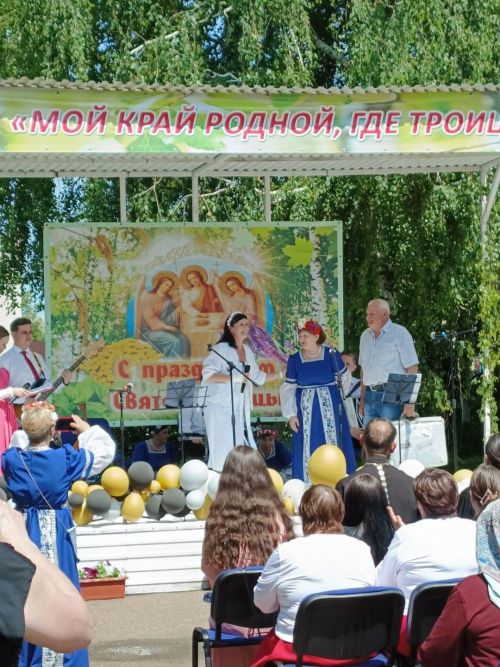 Звон колоколов и народные песни: как Куркуль отметил престольный праздник