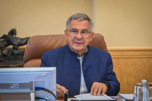 Минниханов поздравил жителей республики с юбилеем