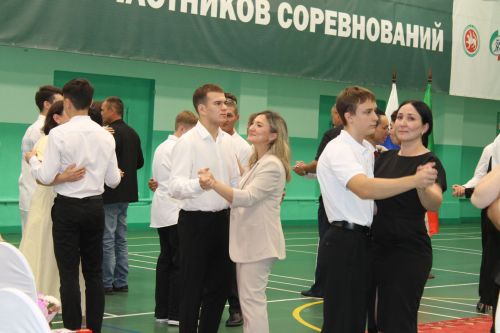 Алексеевские школьники получили аттестаты