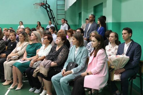 Алексеевские школьники получили аттестаты