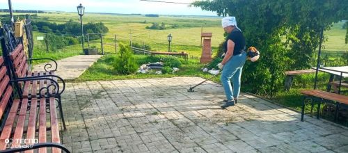 Обновление территории у Святого источника в селе Войкино