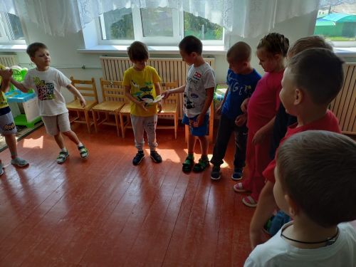 Алексеевские дошкольники отметили День семьи, любви и верности творчеством