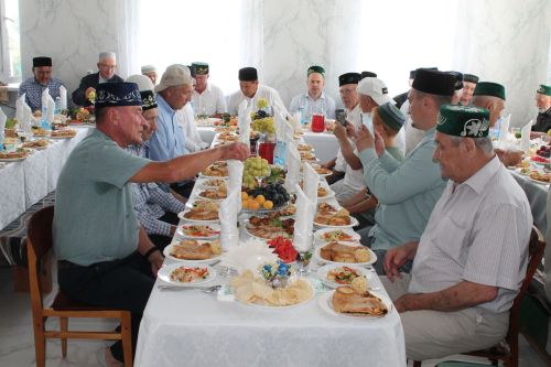 В селе Мокрые Курнали отметили 30-летие мечети