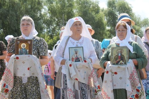 Чудесное явление Ахтырской иконы отметили верующие в Алексеевском