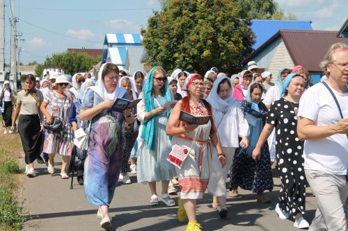 Чудесное явление Ахтырской иконы отметили верующие в Алексеевском