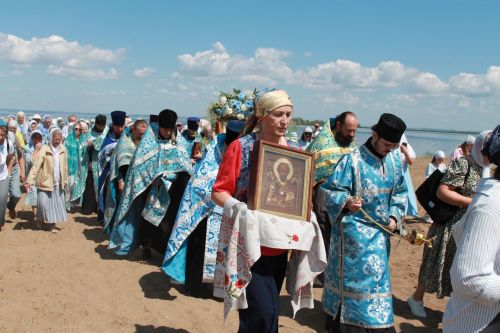 Чудесное явление Ахтырской иконы отметили верующие в Алексеевском