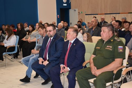 В Алексеевском вручили государственные награды родственникам героев СВО