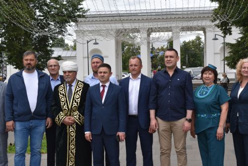 Алексеевский район подарил Дзержинску незабываемый Сабантуй