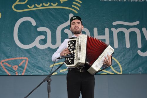 Алексеевский район подарил Дзержинску незабываемый Сабантуй