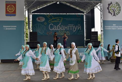Алексеевский район подарил Дзержинску незабываемый Сабантуй
