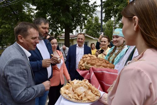 Алексеевский район подарил Дзержинску незабываемый Сабантуй