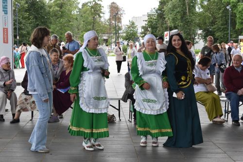 Алексеевский район подарил Дзержинску незабываемый Сабантуй