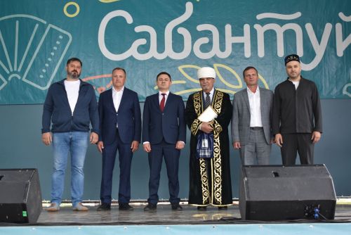 Алексеевский район подарил Дзержинску незабываемый Сабантуй