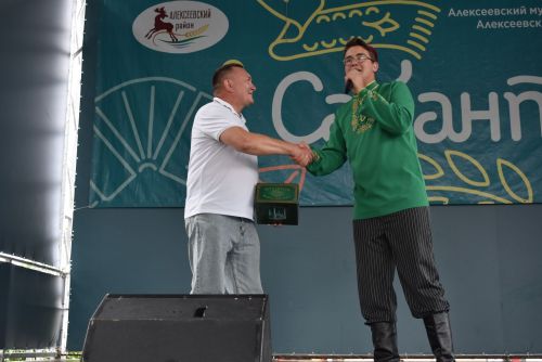 Алексеевский район подарил Дзержинску незабываемый Сабантуй