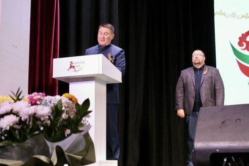 В День республики в Алексеевском наградили активистов района