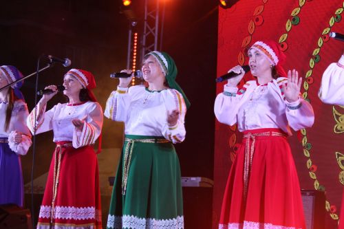 В Алексеевском масштабно отметили День республики Татарстан и День поселка
