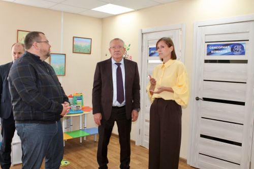 Олег Морозов провёл приём граждан и посетил ключевые объекты Алексеевского района