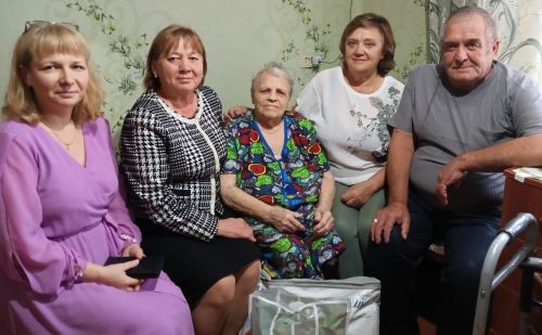 90 лет мудрости и доброты: в Алексеевском поздравили юбиляров
