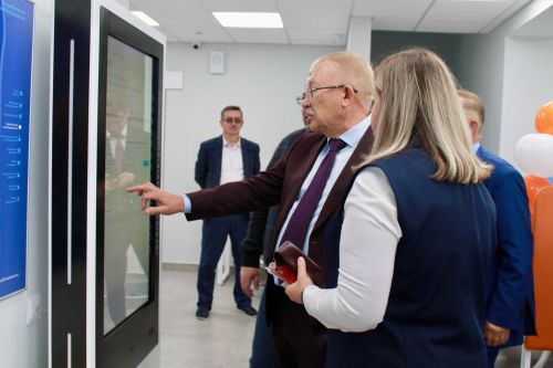 Олег Морозов провёл приём граждан и посетил ключевые объекты Алексеевского района