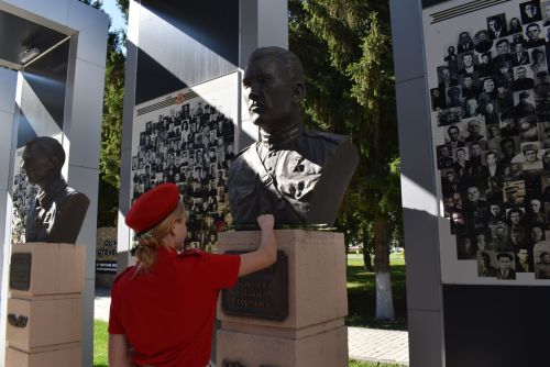 В Алексеевском почтили память Героя Советского Союза Ивана Егоровича Кочнева