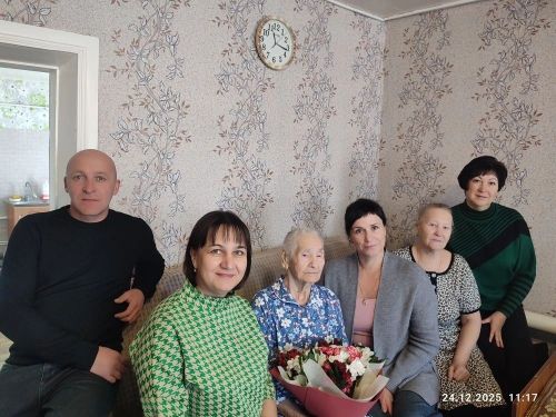 Большая семья — главное богатство: к 90-летию Валентины Калентьевой