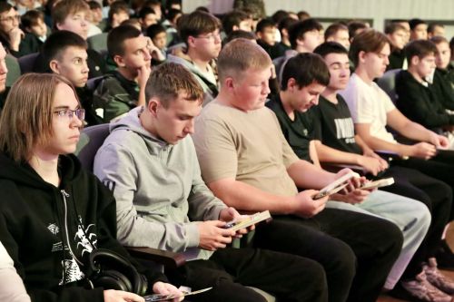 В Алексеевском районе отметили День призывника