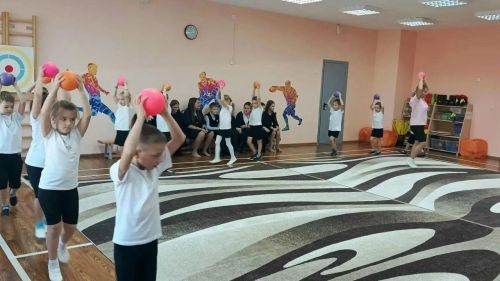 Школьники Алексеевского района познакомились с профессиями педагогов и соцработников