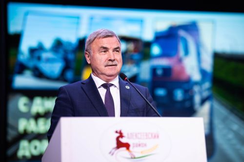 В Алексеевском районе наградили работников дорожной отрасли