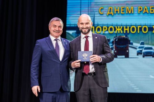 В Алексеевском районе наградили работников дорожной отрасли