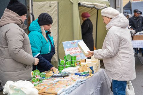 В Алексеевском районе прошла традиционная сельскохозяйственная ярмарка