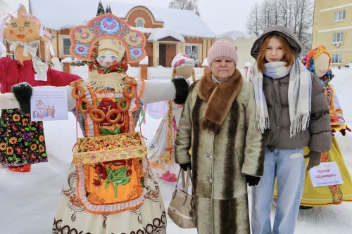 Масленицу отметили на Соборной площади