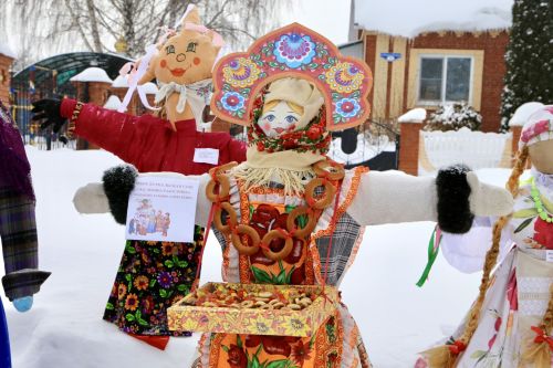 Масленицу отметили на Соборной площади