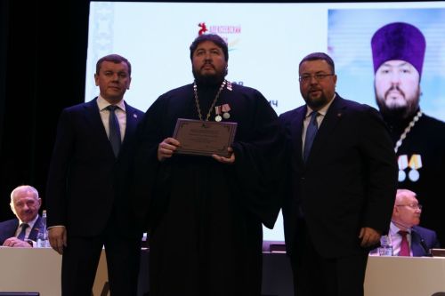 В Алексеевском районе присвоены почётные звания и вручены награды