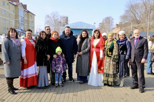 На Соборной площади отметили Навруз