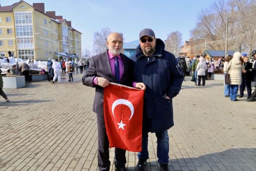 На Соборной площади отметили Навруз