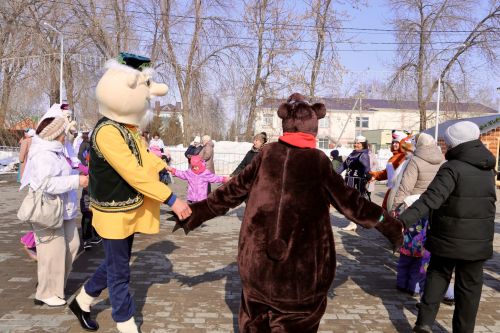 На Соборной площади отметили Навруз