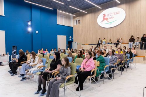 В Алексеевском районе с размахом отметили приближение женского дня
