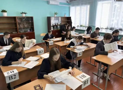 Ученики школ Алексеевского района приняли участие во всероссийской тренировке ЕГЭ-2026