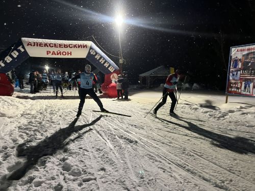 Ночная лыжная гонка объединила спортсменов Закамья в Алексеевском