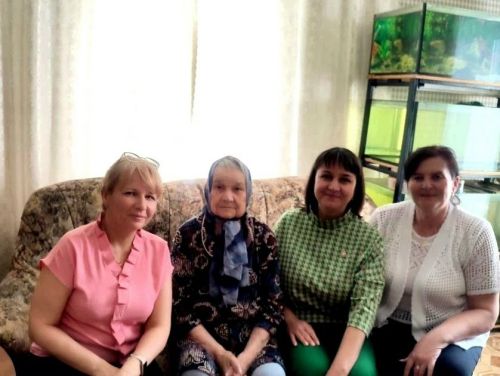Стойкость и трудолюбие: 97 лет исполнилось труженице тыла Татьяне Задворновой