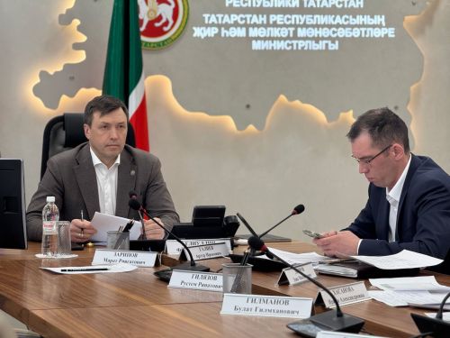 Челны станут пилотным муниципалитетом по борьбе с долгами сирот за ЖКУ