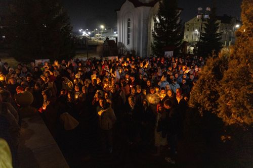 Свет Пасхи в Алексеевском: фоторепортаж из храма Воскресения Христова