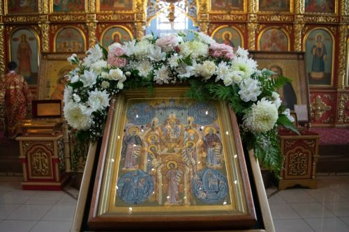 Сергей Демидов поздравил жителей Алексеевского района с Пасхой
