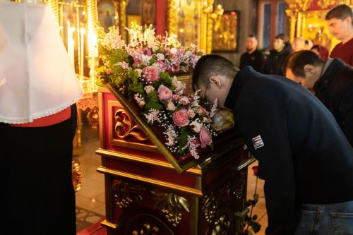 Свет Пасхи в Алексеевском: фоторепортаж из храма Воскресения Христова