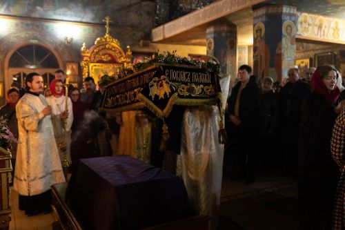 Свет Пасхи в Алексеевском: фоторепортаж из храма Воскресения Христова