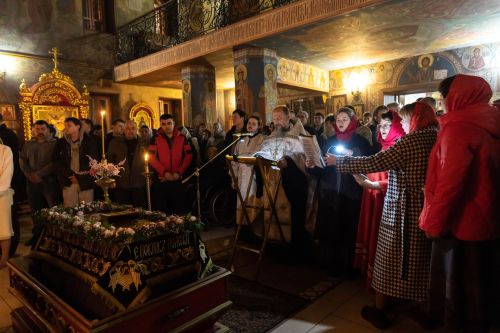 Свет Пасхи в Алексеевском: фоторепортаж из храма Воскресения Христова
