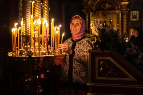 Свет Пасхи в Алексеевском: фоторепортаж из храма Воскресения Христова