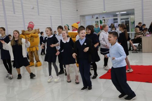 В Алексеевском для школьников провели праздник «Весна красна»