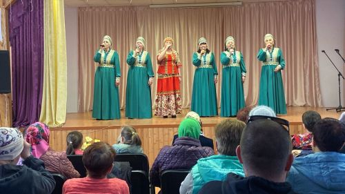 Особая благодарность — ветеранам: концерт в Ялкынском ДК